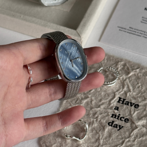 白贝母不锈钢手表