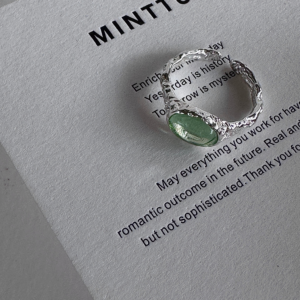 冰镇青提绿琉璃戒指