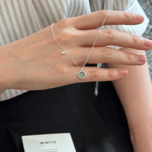 蓝琉璃水滴项链