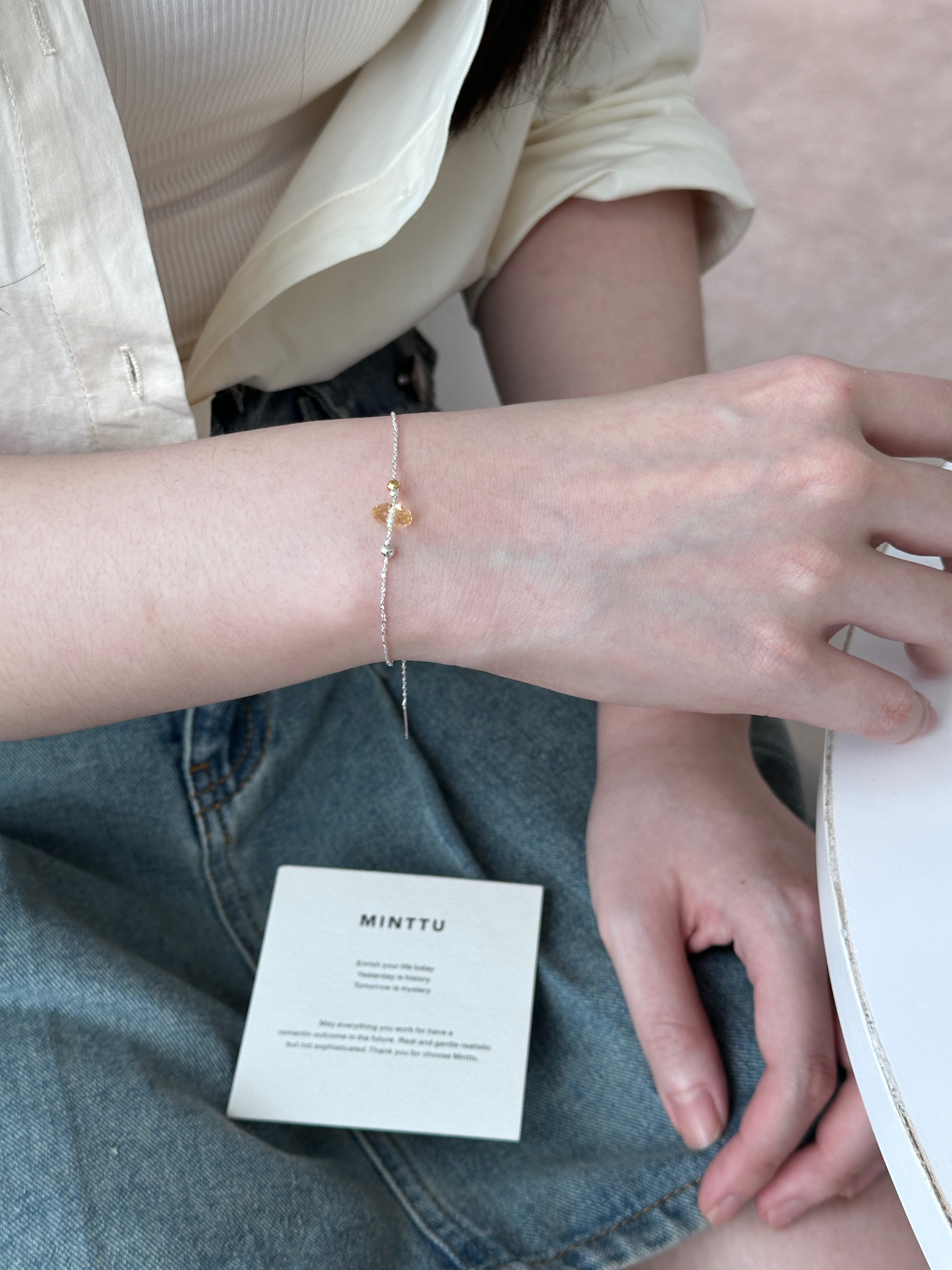 爆闪黄水晶手链