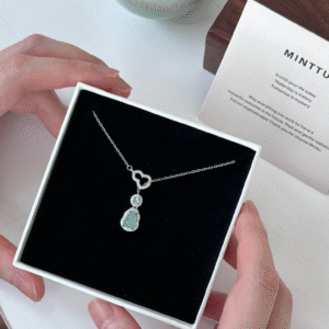 天然蓝水翡翠葫芦项链