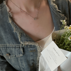 小蛮腰碎闪糖项链 (包含盒子)