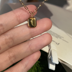 Forever Love薰衣草项链（包含粉色盒子）